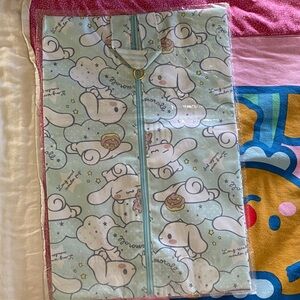 NWT Cute Cinnamonroll Print bag